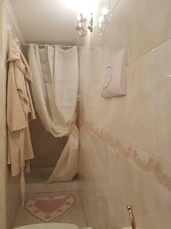 Melissa A Toledo Villa Napels 0*,  Italië